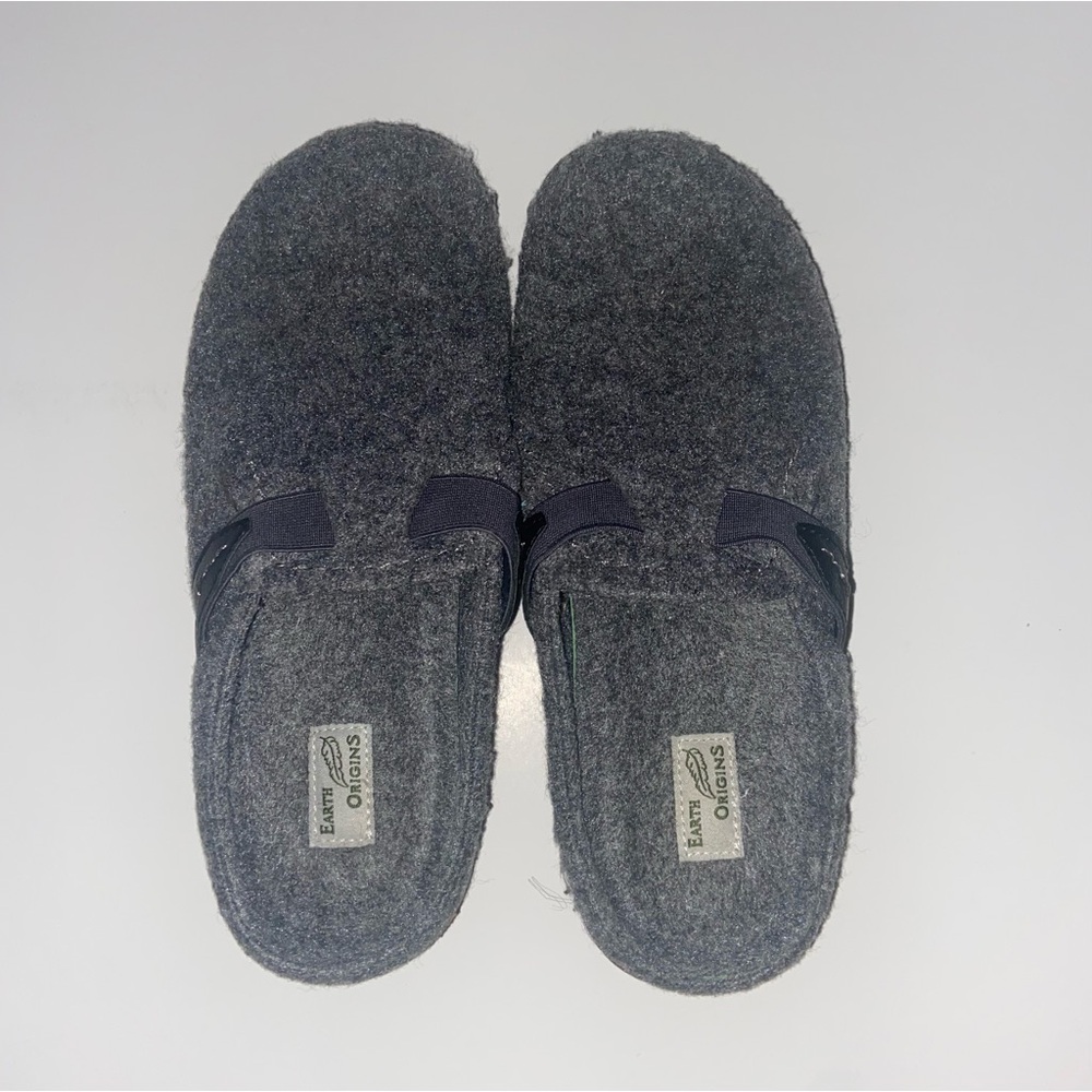 Earth origins gray fuzzy‎ Aurora Jenna clog slipper house shoes ladies 7 1/2